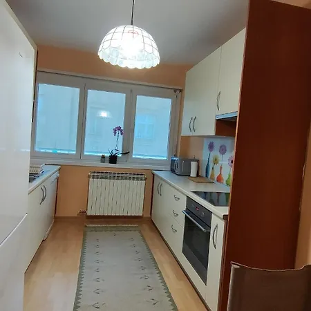Apartment Nur *